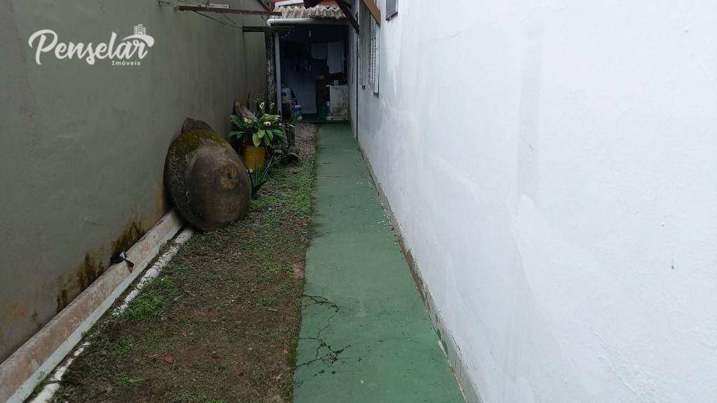 Casa de Condomínio à venda com 4 quartos, 185m² - Foto 32