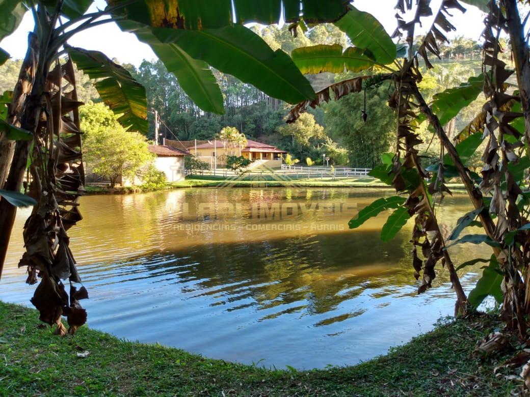 Fazenda à venda com 3 quartos, 50000m² - Foto 1