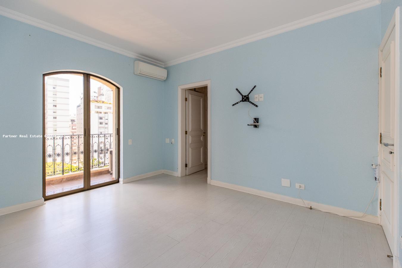 Apartamento à venda com 3 quartos, 203m² - Foto 31