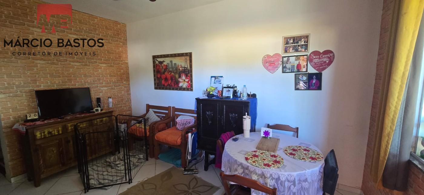 Casa à venda com 2 quartos, 100m² - Foto 4