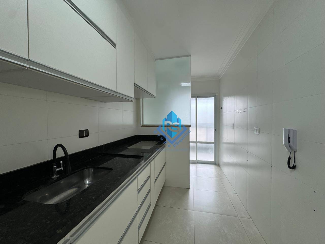 Apartamento à venda com 2 quartos, 75m² - Foto 9