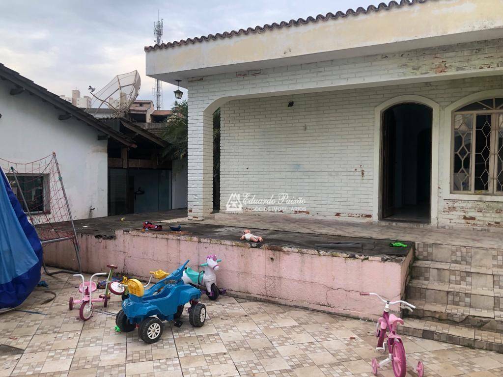 Sobrado à venda com 5 quartos, 300m² - Foto 22