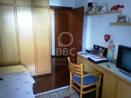 Apartamento à venda com 4 quartos, 205m² - Foto 9