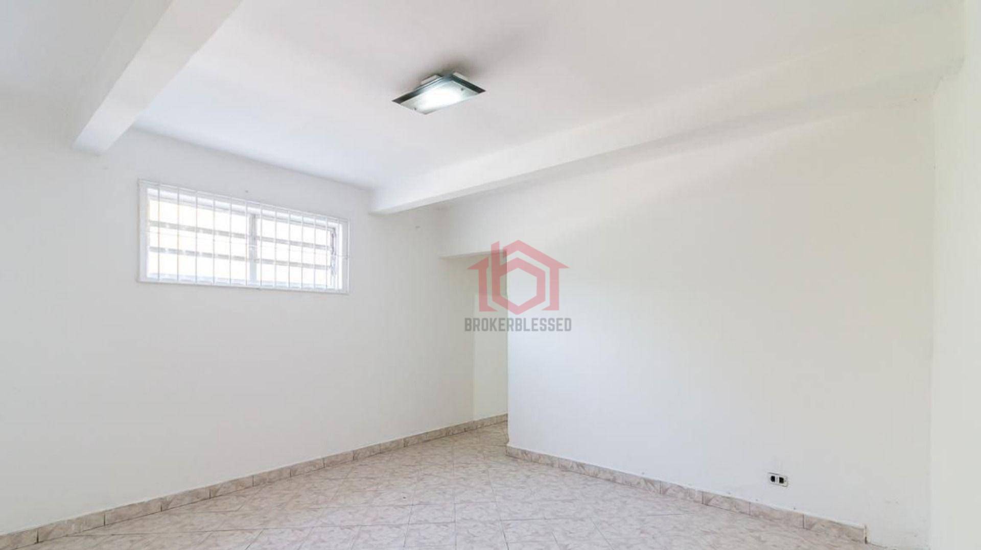 Casa à venda com 6 quartos, 200m² - Foto 9