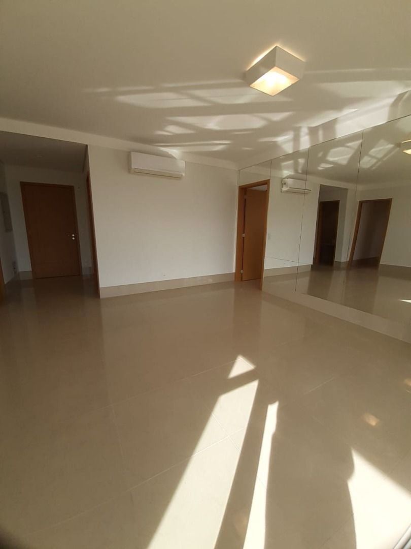 Apartamento à venda com 3 quartos, 220m² - Foto 5