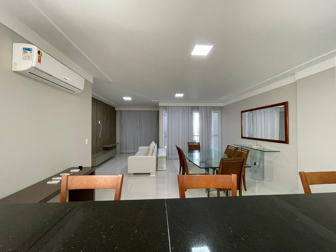 Apartamento à venda com 3 quartos, 145m² - Foto 8