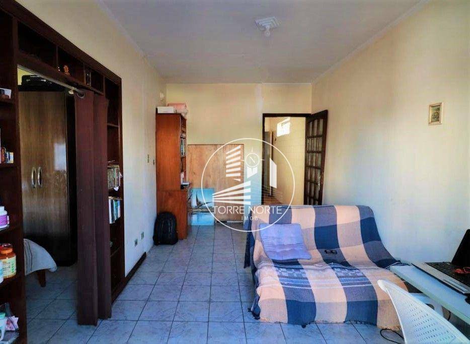 Casa à venda com 4 quartos, 250m² - Foto 12