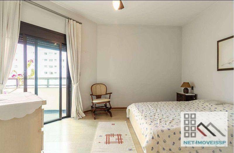 Apartamento à venda com 4 quartos, 242m² - Foto 23