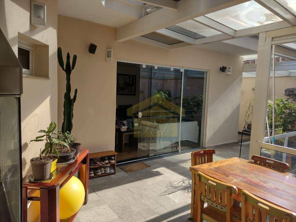 Casa à venda com 3 quartos, 313m² - Foto 23