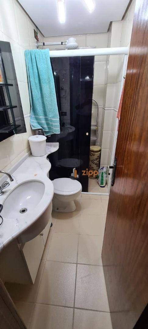 Apartamento à venda com 2 quartos, 68m² - Foto 2