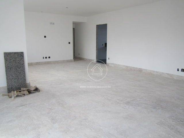 Apartamento à venda com 4 quartos, 197m² - Foto 17