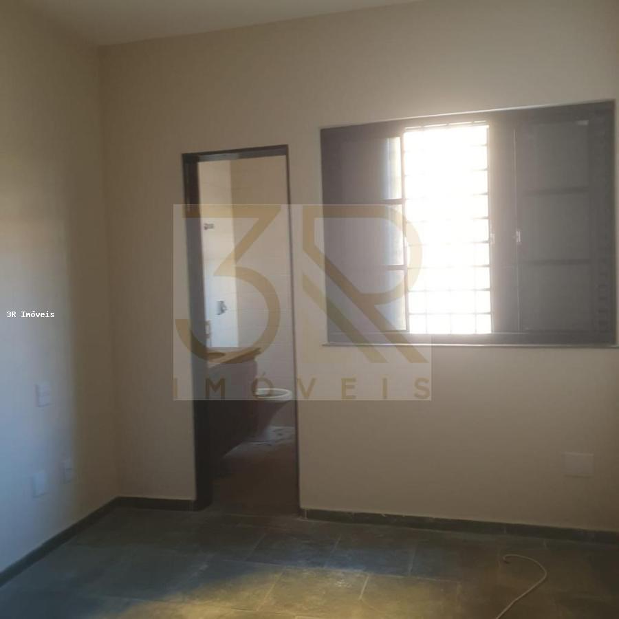 Apartamento à venda com 3 quartos, 110m² - Foto 4