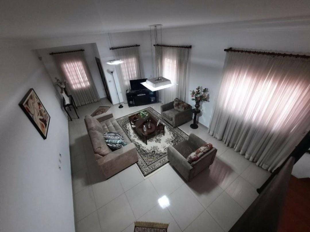 Casa à venda com 3 quartos, 229m² - Foto 7