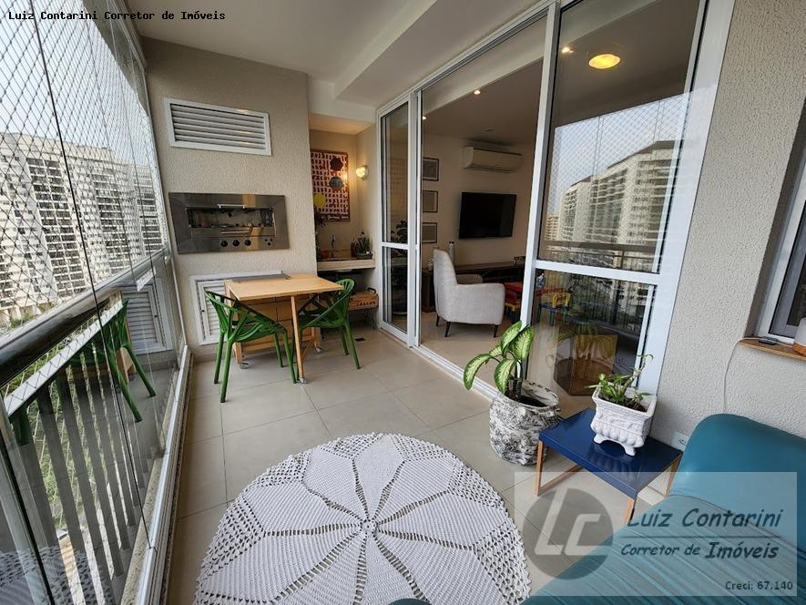 Apartamento à venda com 3 quartos, 28341m² - Foto 2