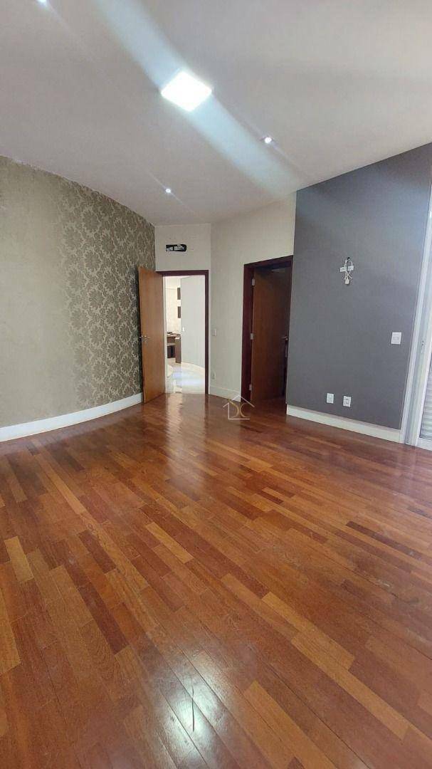 Casa de Condomínio para alugar com 3 quartos, 270m² - Foto 12