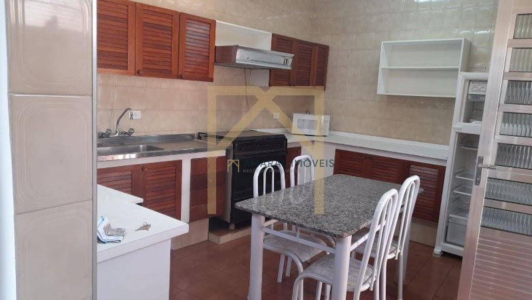 Casa à venda com 3 quartos, 176m² - Foto 14