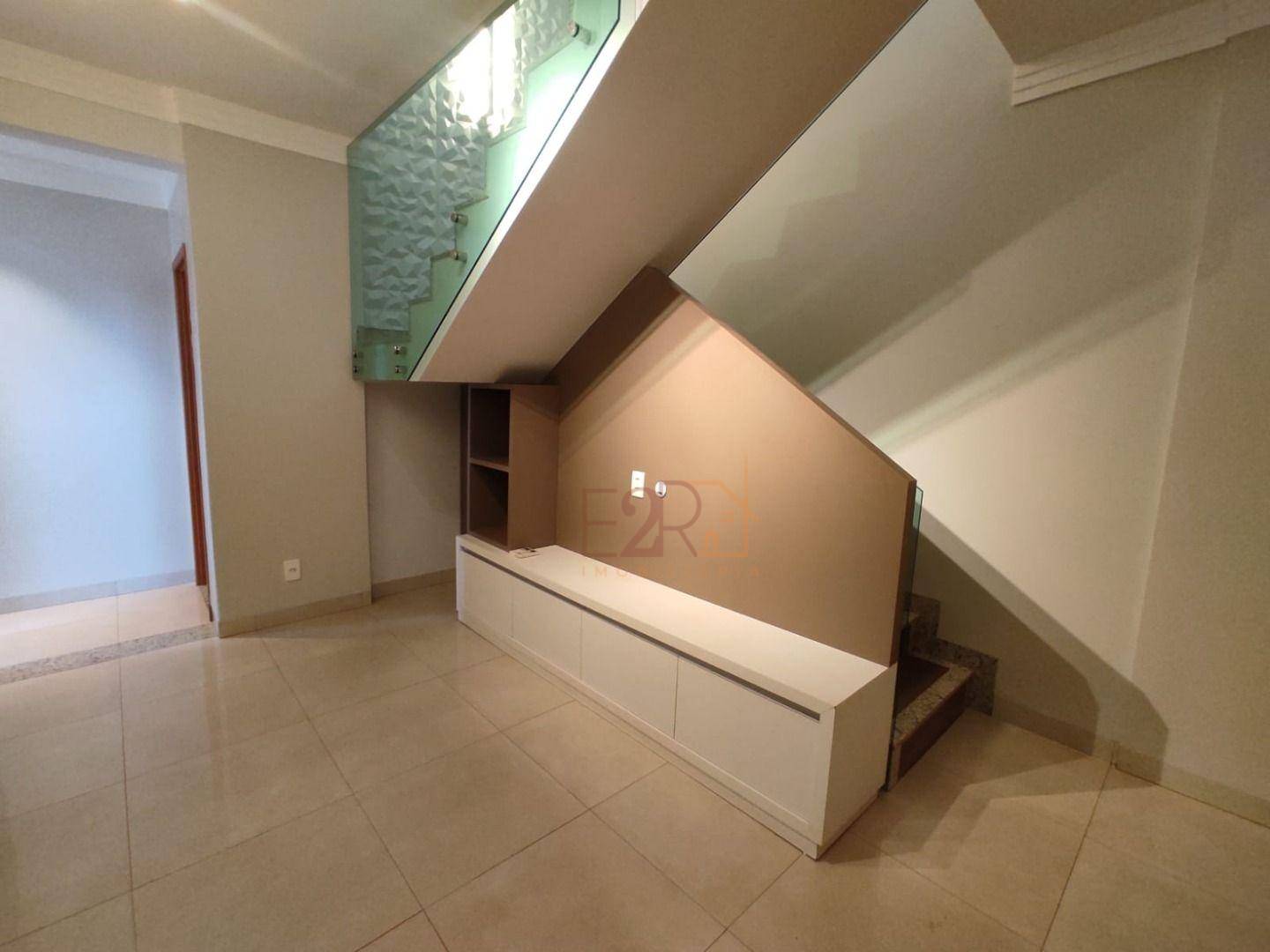 Apartamento à venda com 3 quartos, 140m² - Foto 1