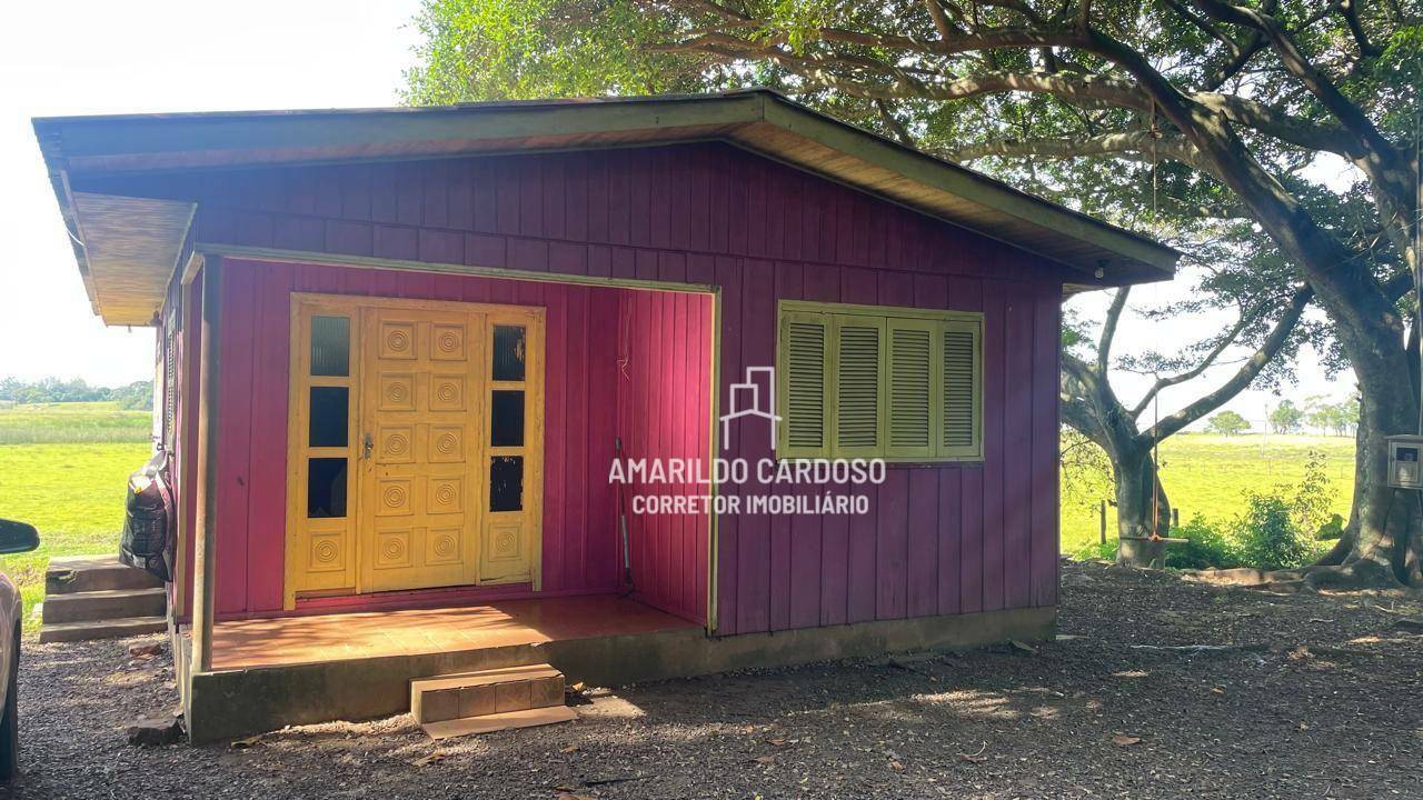 Casa à venda com 2 quartos, 57m² - Foto 1