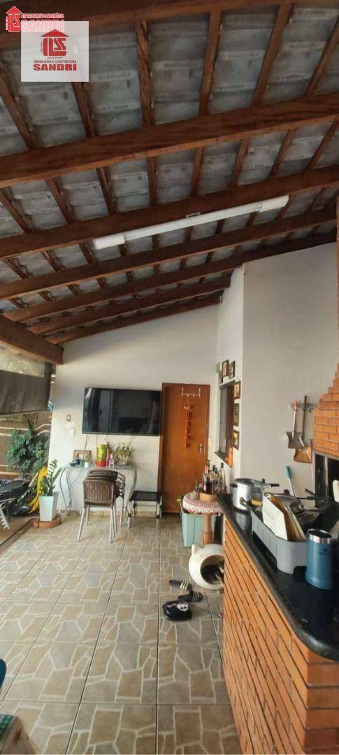 Casa à venda com 4 quartos, 135m² - Foto 14