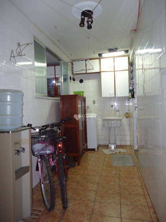 Apartamento à venda com 3 quartos, 182m² - Foto 21