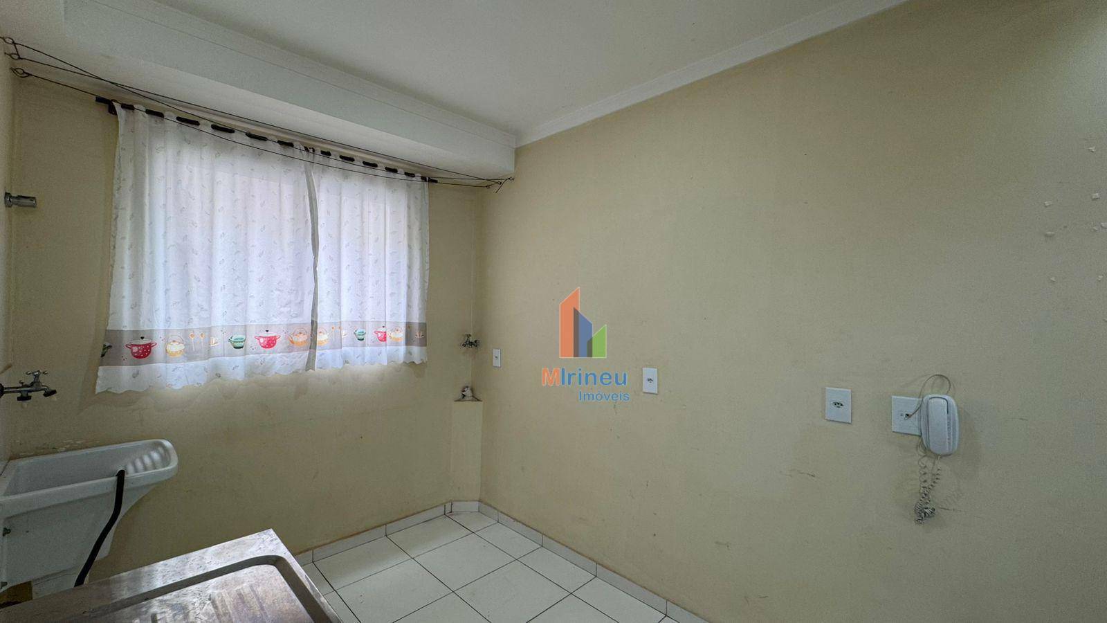 Apartamento à venda com 2 quartos, 60m² - Foto 13