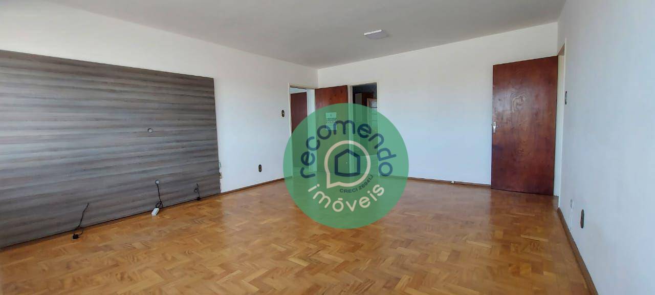 Apartamento à venda com 3 quartos, 113m² - Foto 7