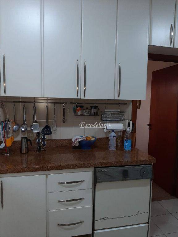 Apartamento para alugar com 4 quartos, 217m² - Foto 8