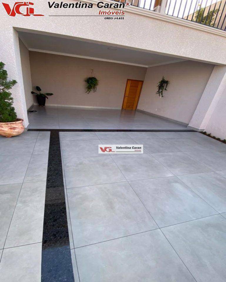 Sobrado à venda com 3 quartos, 264m² - Foto 3