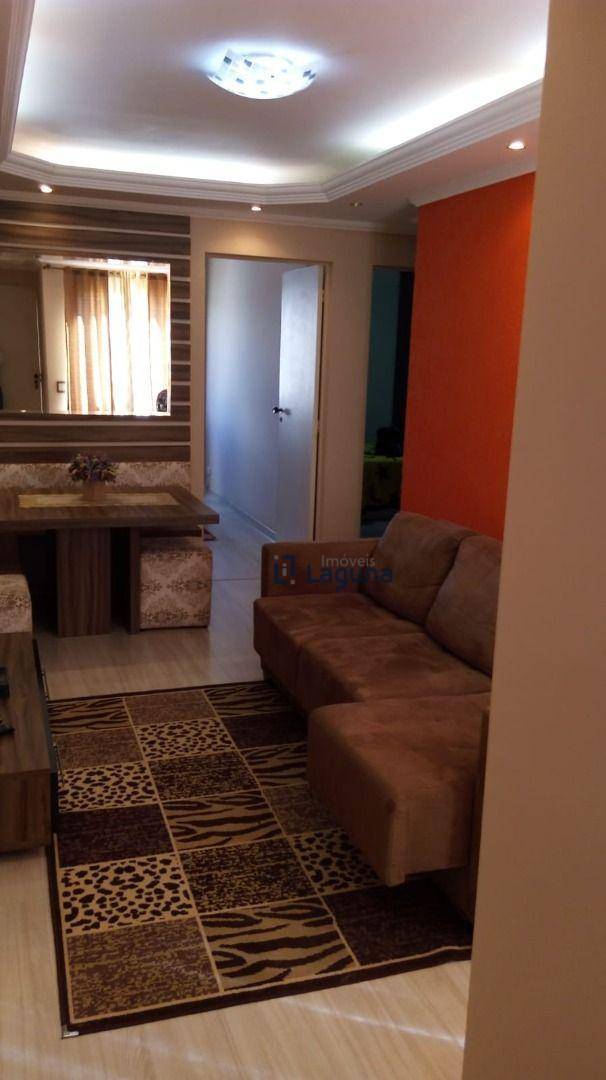 Apartamento à venda com 2 quartos, 63m² - Foto 2