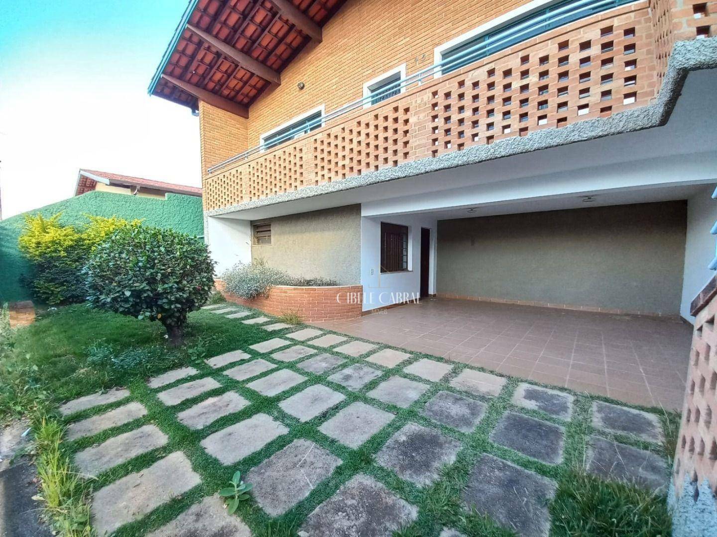 Casa à venda e aluguel com 3 quartos, 227m² - Foto 7