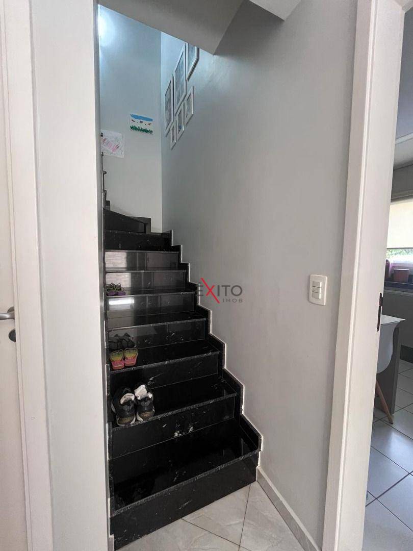 Casa para alugar com 3 quartos, 173m² - Foto 13