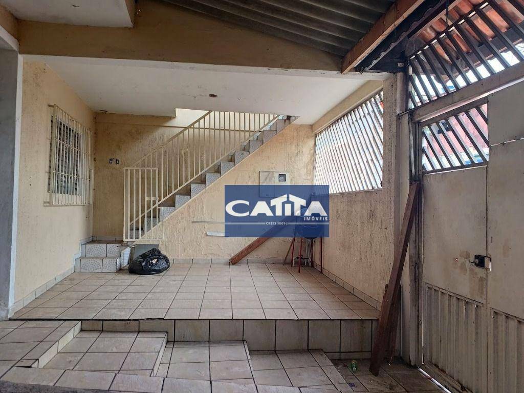 Sobrado à venda com 4 quartos, 200m² - Foto 2