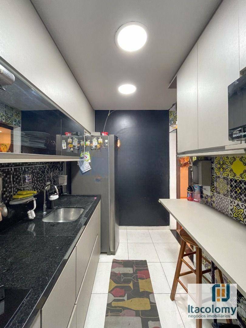 Apartamento à venda com 3 quartos, 96m² - Foto 8