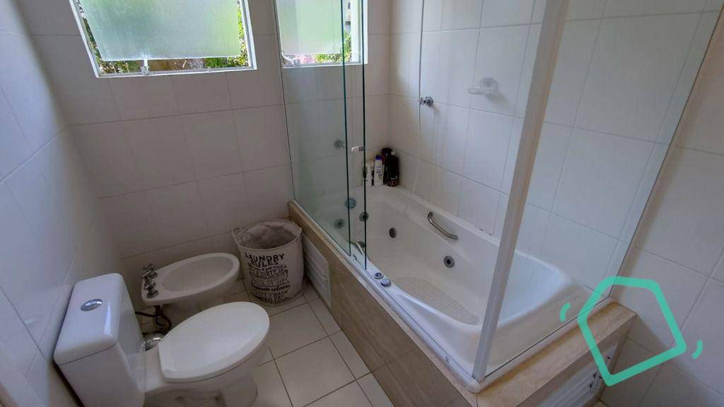 Casa de Condomínio à venda e aluguel com 4 quartos, 230m² - Foto 21