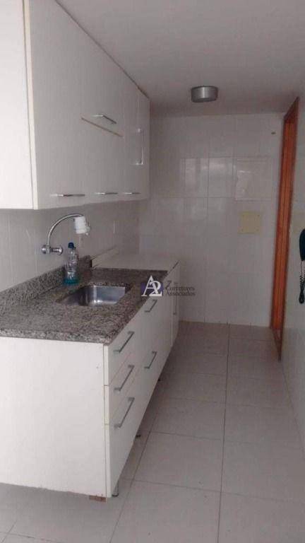 Apartamento à venda com 2 quartos, 70m² - Foto 12