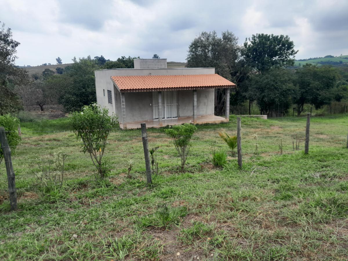 Fazenda à venda com 2 quartos, 5000m² - Foto 1