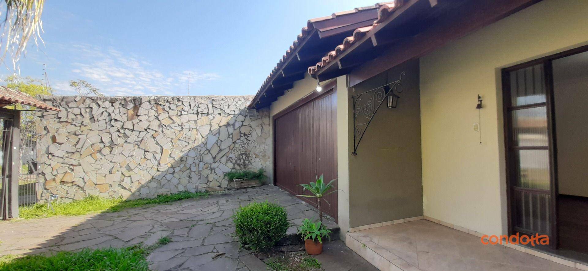 Casa para alugar com 4 quartos, 331m² - Foto 4