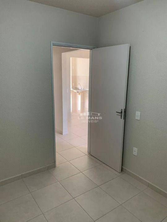 Casa para alugar com 2 quartos, 45m² - Foto 21