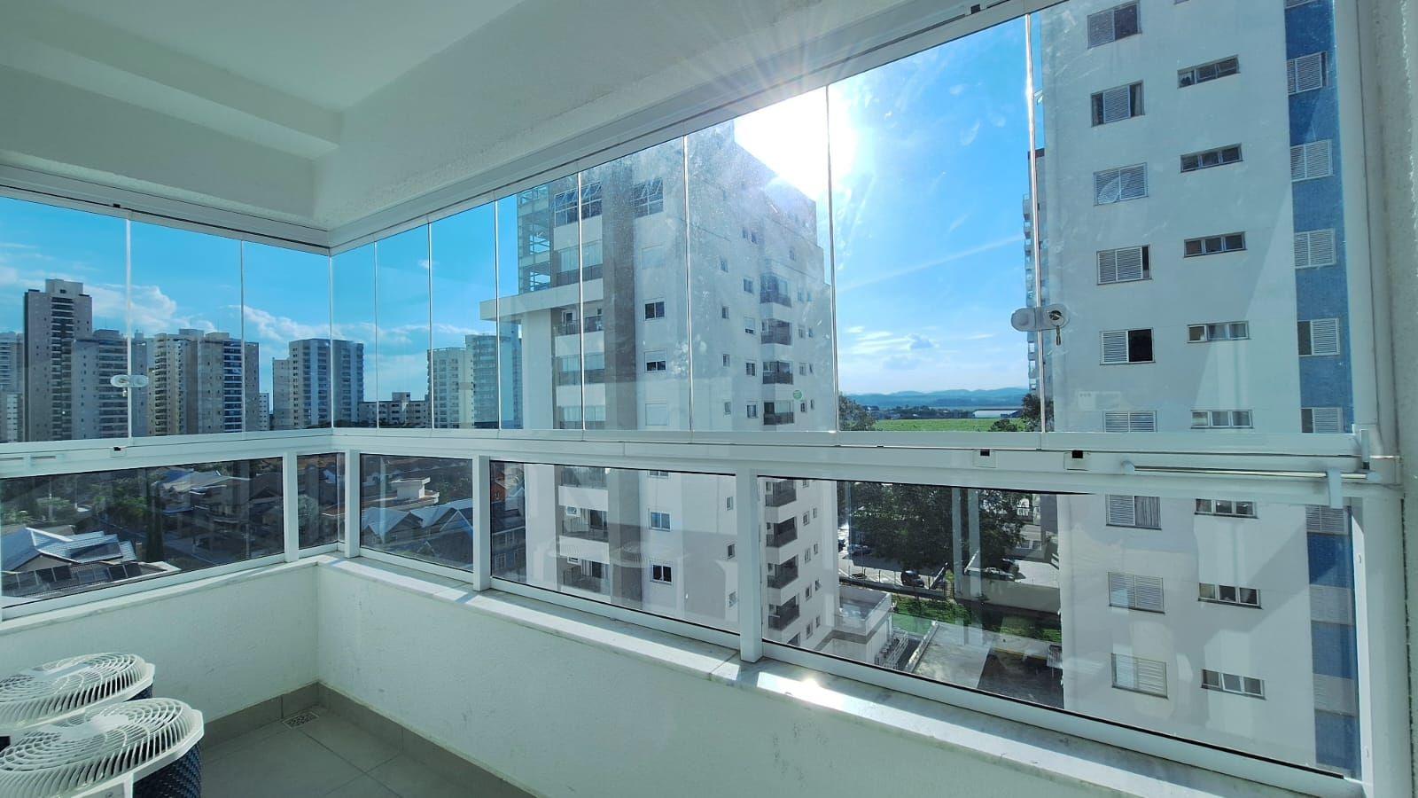 Apartamento para alugar com 2 quartos, 75m² - Foto 17