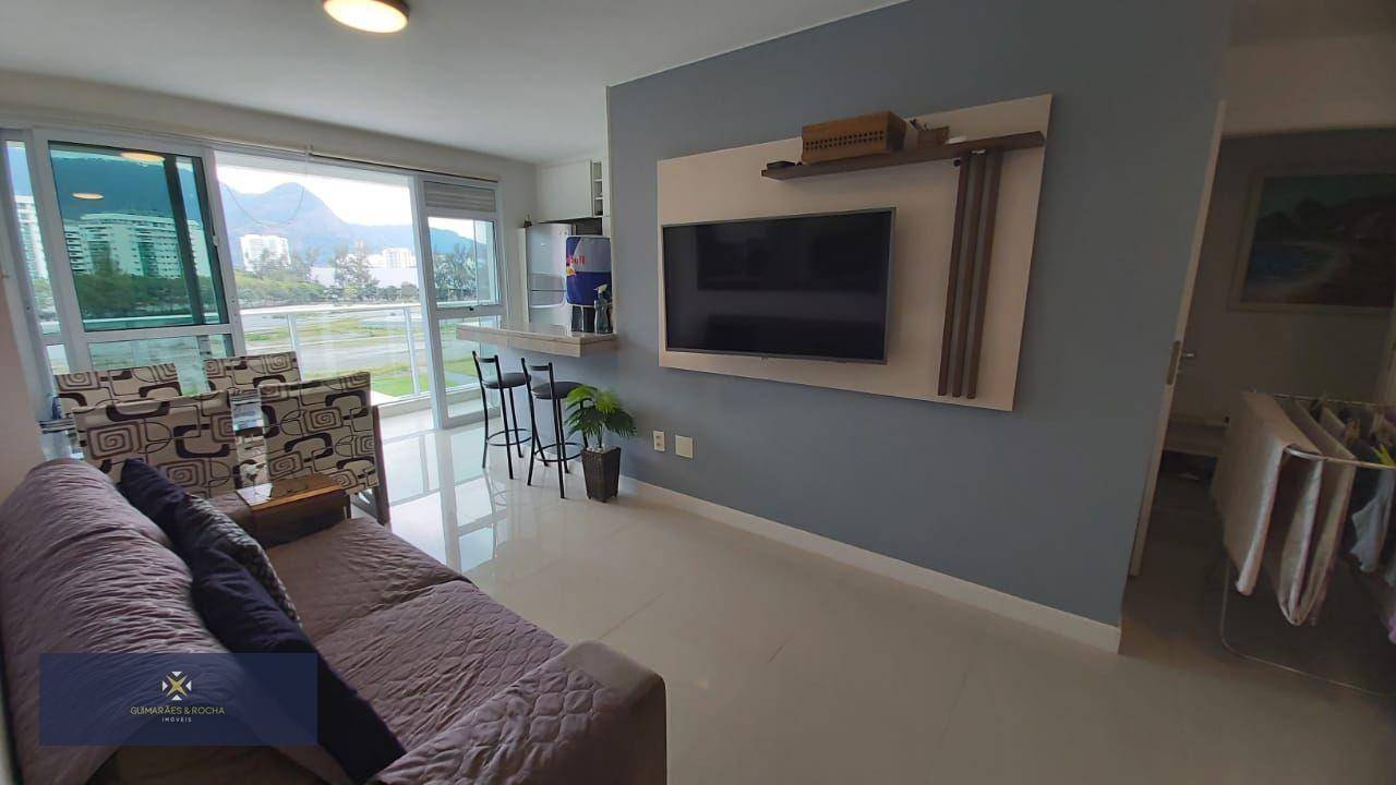 Apartamento à venda com 2 quartos, 79m² - Foto 1