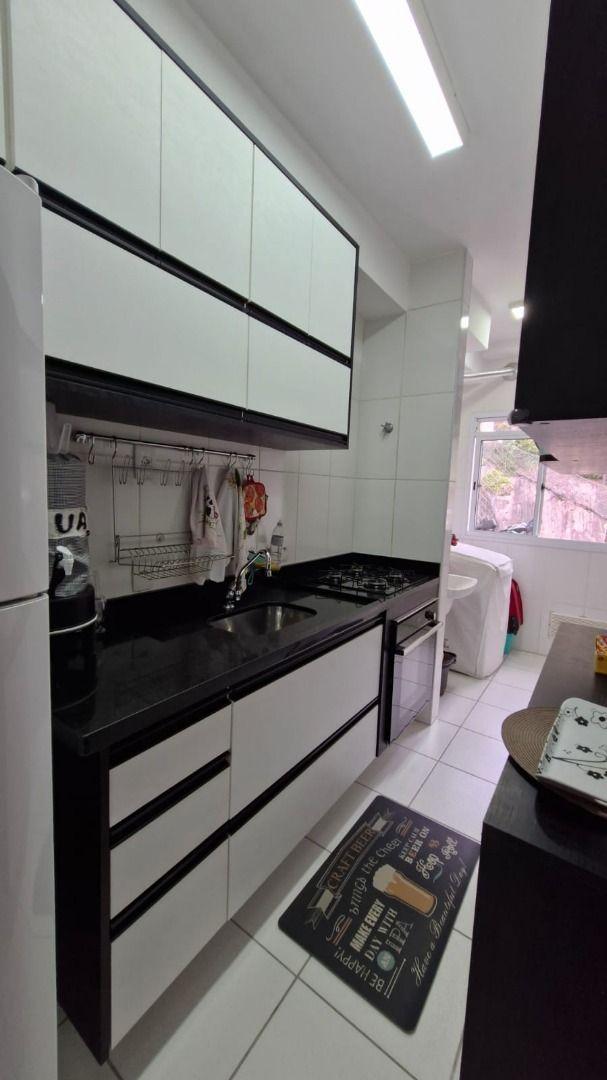 Apartamento à venda com 2 quartos, 62m² - Foto 4