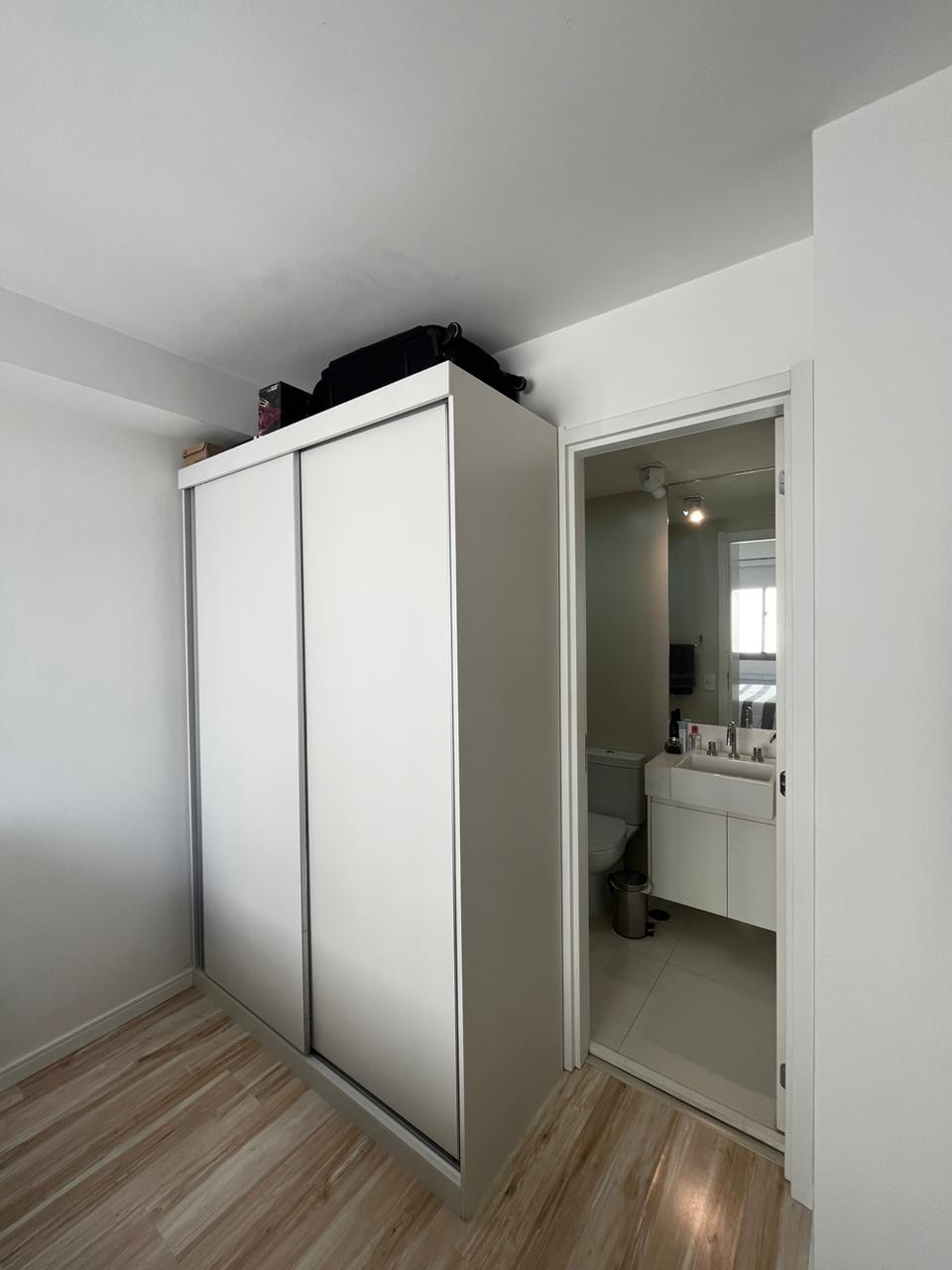 Apartamento à venda com 1 quarto, 37m² - Foto 2