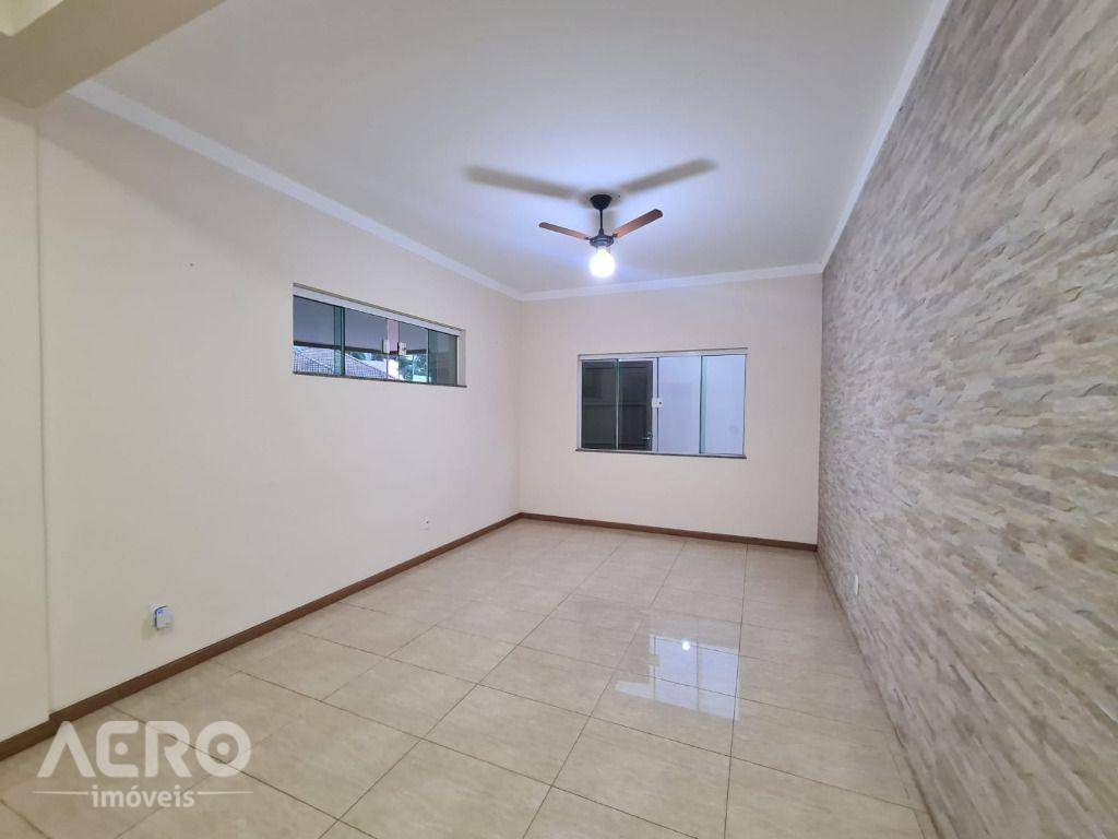 Casa de Condomínio à venda com 4 quartos, 272m² - Foto 20