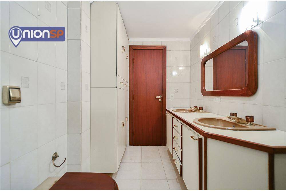 Apartamento à venda com 3 quartos, 101m² - Foto 19