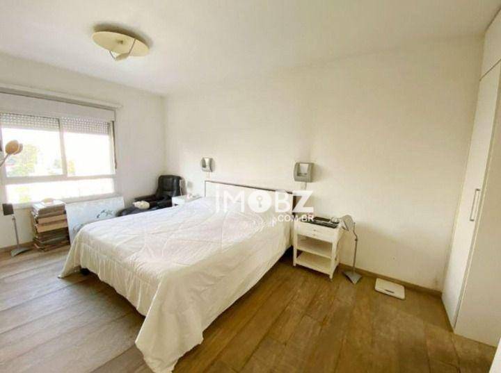 Apartamento à venda com 3 quartos, 196m² - Foto 4