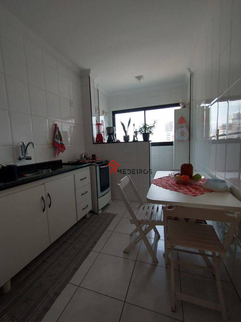 Apartamento à venda com 1 quarto, 60m² - Foto 10