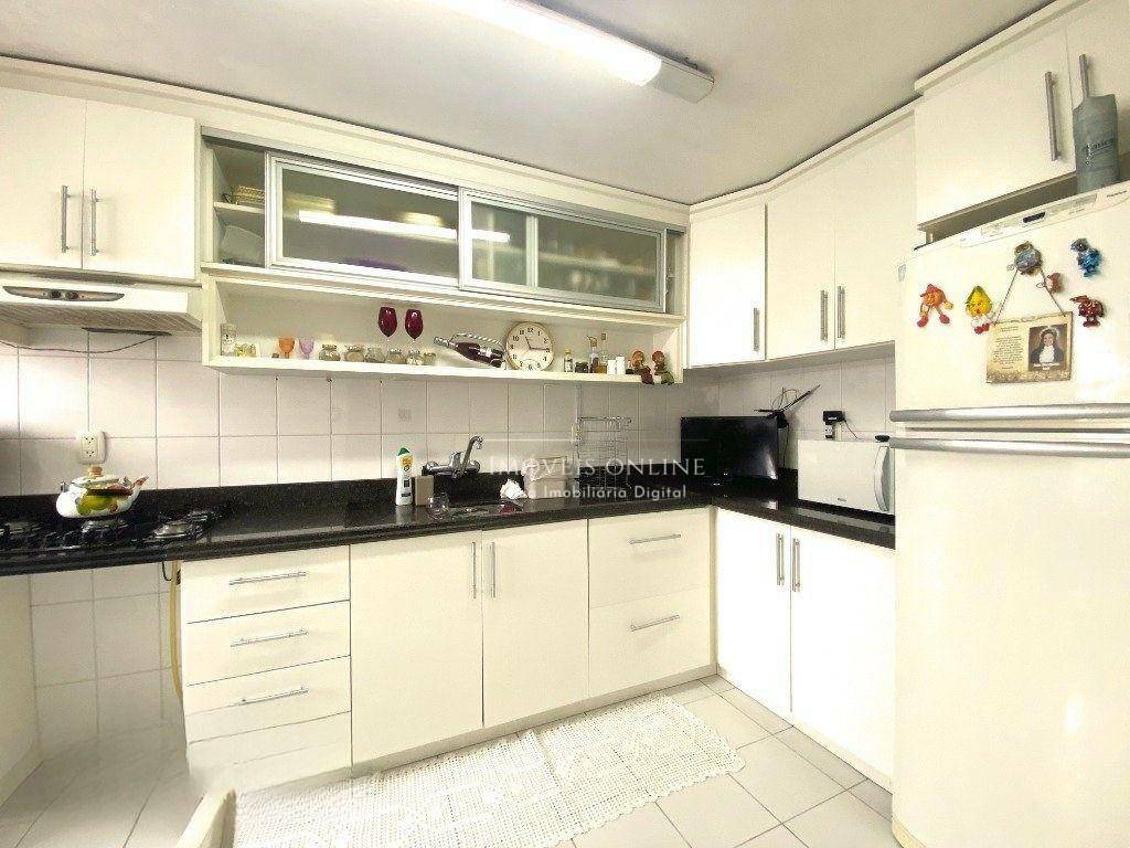 Apartamento à venda com 3 quartos, 93m² - Foto 13