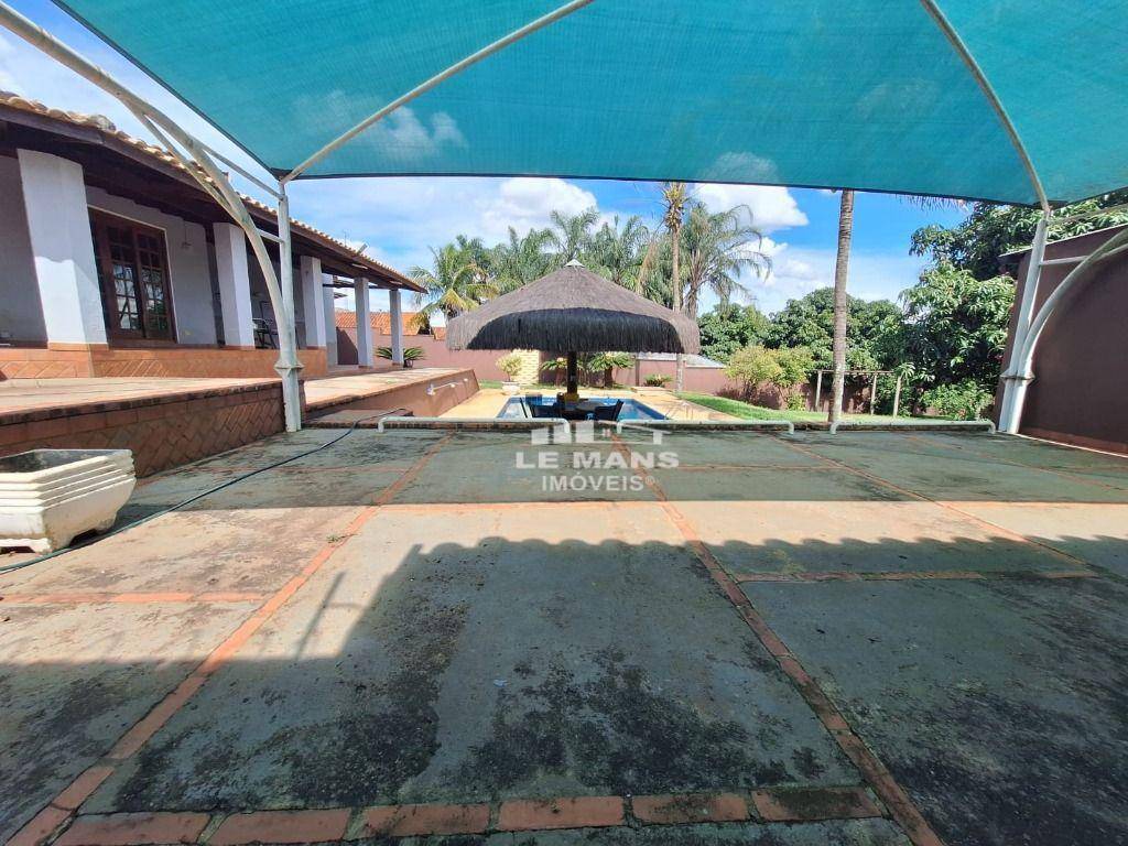 Chácara, 3 quartos, 1121 m² - Foto 2