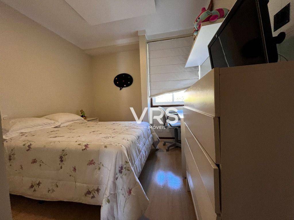 Apartamento à venda com 2 quartos, 80m² - Foto 21