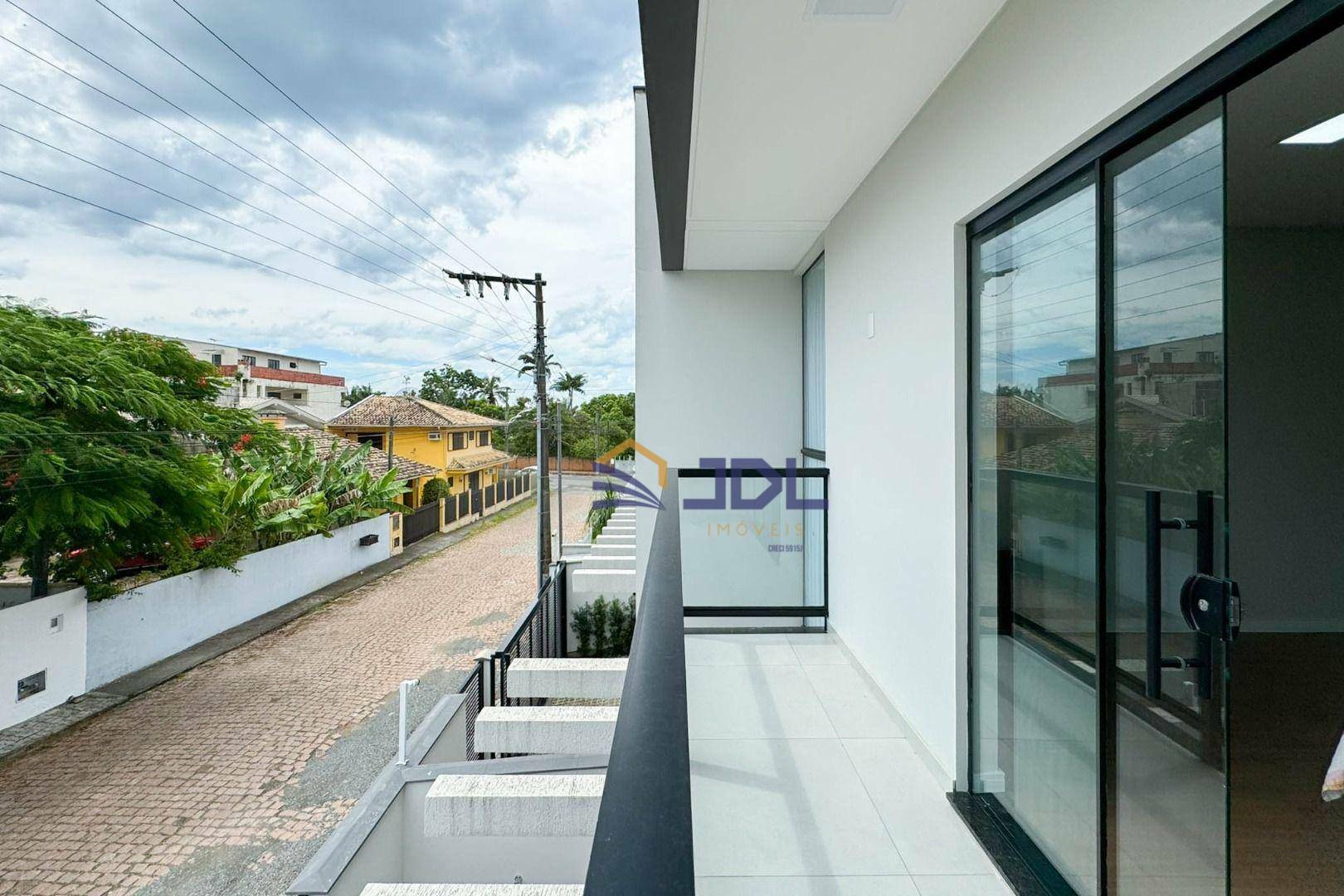 Casa à venda com 3 quartos, 144m² - Foto 8